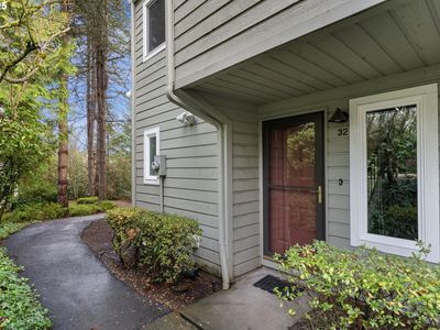 4880 SW Scholls Ferry Rd APT 32