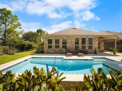 16602 Highland Country Dr