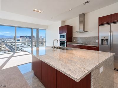 4471 Dean Martin Dr Unit 4002