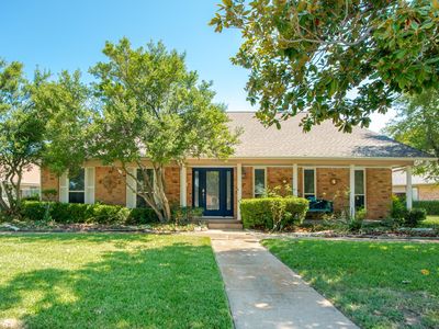 5418 Barcelona Dr