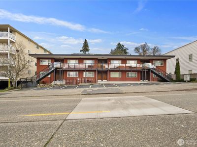 7106 California Avenue SW #101