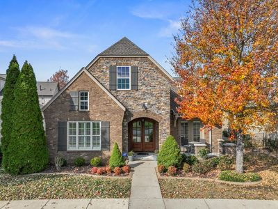 1690 Noah Ln