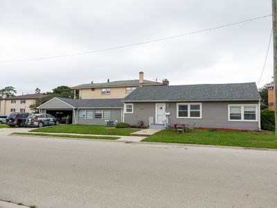 4422 Custer Ave