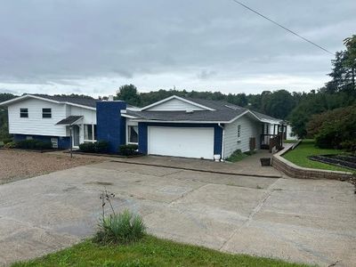 7696 National Pike