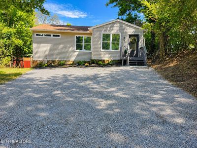112 Pleasant Ln