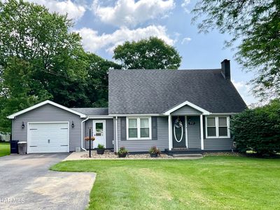 Property at 957 Edison Ave, Altoona, PA