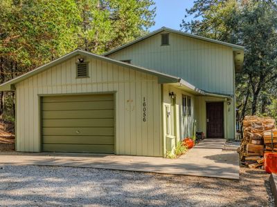 16056 Cedar Heights Dr N
