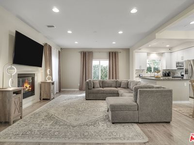 22755 Walnut Park Ln