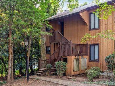 116 Cloister Oaks Cir