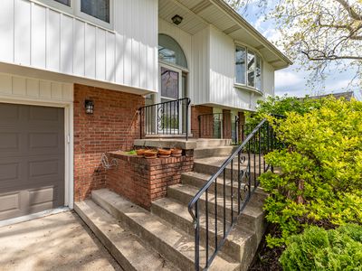 701 N Oriole Ct