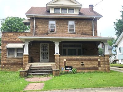 3292 W 128th St