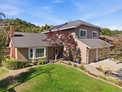 6585 Rolling Oaks Dr