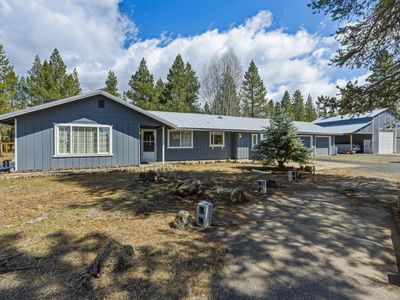 53130 Riverview Dr