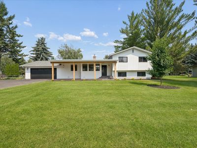 195 Arbour Dr