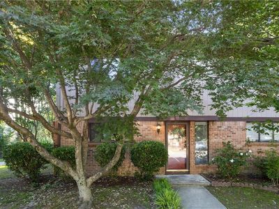 1010 N Green Dr