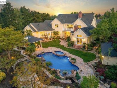 862 Gray Fox Cir