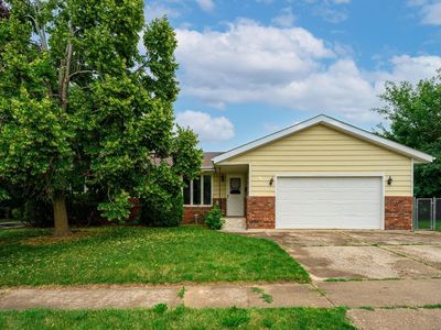 Property at 130 Andrews Dr, Belvidere, IL