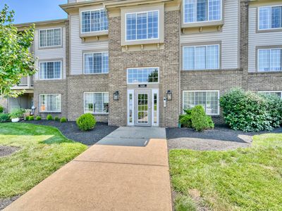 535 Cloverfield Ln APT 204