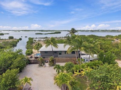 1422 Boca Chica Rd