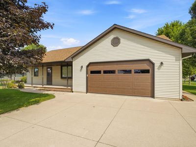 1405 Pinewood Ct