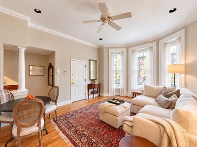 499 Columbus Ave APT 3