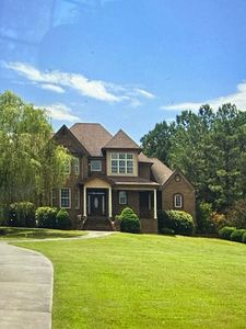 266 Fox Den Dr NE
