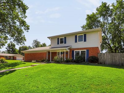 5215 Yellowwood Dr