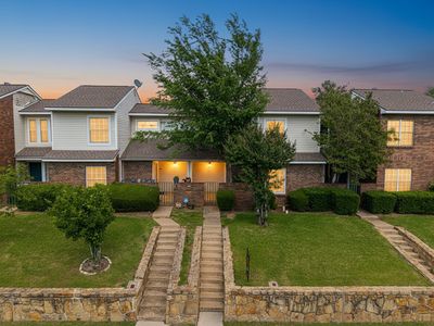 831 Creekside Dr