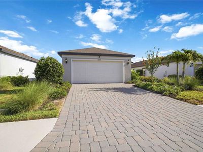 6548 Silverstar Dr