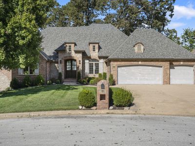 4119 E Gastonbury Street