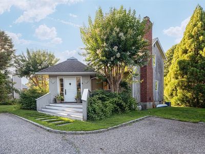 33 Hilltop Rd