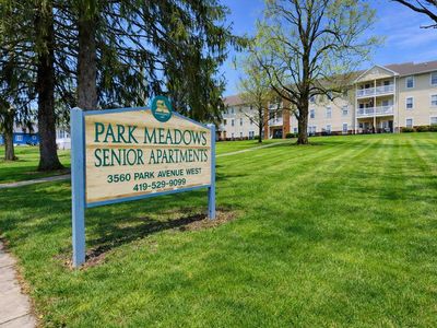 3560 Park Ave W