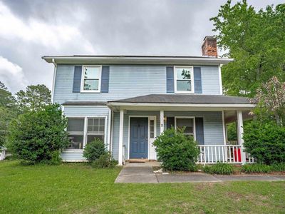 2 Maid Lynn Ct