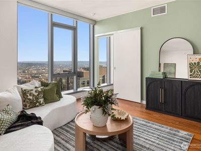 800 Columbia Street #2305
