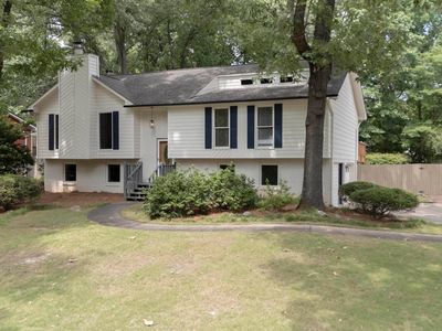 Property at 2416 Chandawood Dr, Pelham, AL