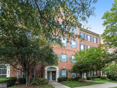 3608 Carriage Hill Dr #3608