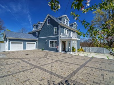 7 Davis Rd