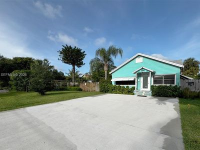 324 SW 3rd Ave