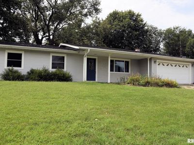 Property at 26 Woods Mill Rd, Sherman, IL