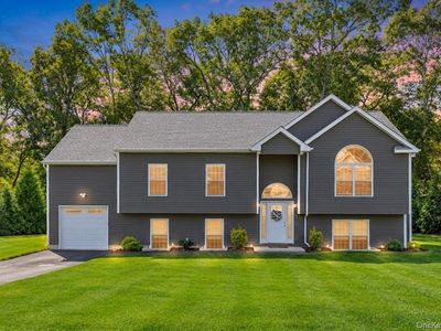 77 Maple Wood Lane