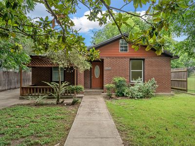 2608 McFerrin Ave