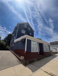 718 Mineral Spring Ave