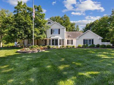 825 Greenwich Green Ln