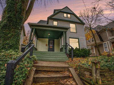 262 Hollister Ave SE