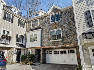 219 E Montgomery Ave #6