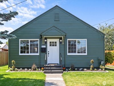 6612 S Warner Street