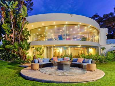 9090 La Jolla Shores Ln