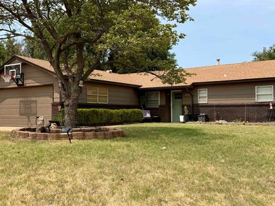 2318 Maple Ave