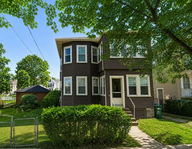 31 Lewis St