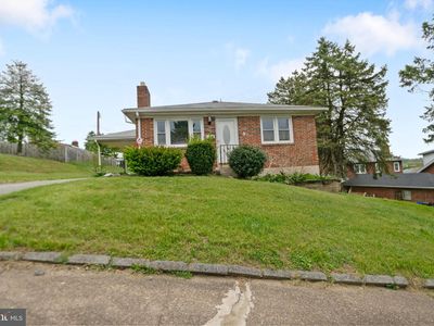 105 N 30th St